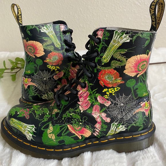 NWOT Dr. Martens 1460 Web Botanical Boots | Size 6 - Picture 5 of 11